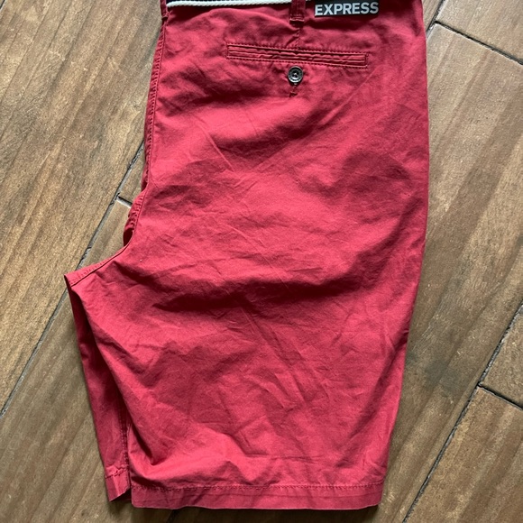 Brand New! Mens Express Red shorts. Classic fit size 34. - Picture 2 of 2
